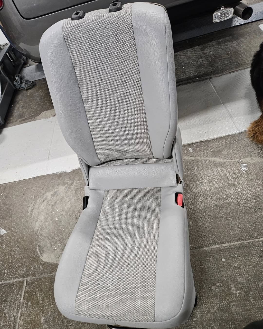 Réfection complète des sièges d'un Renault Kangoo