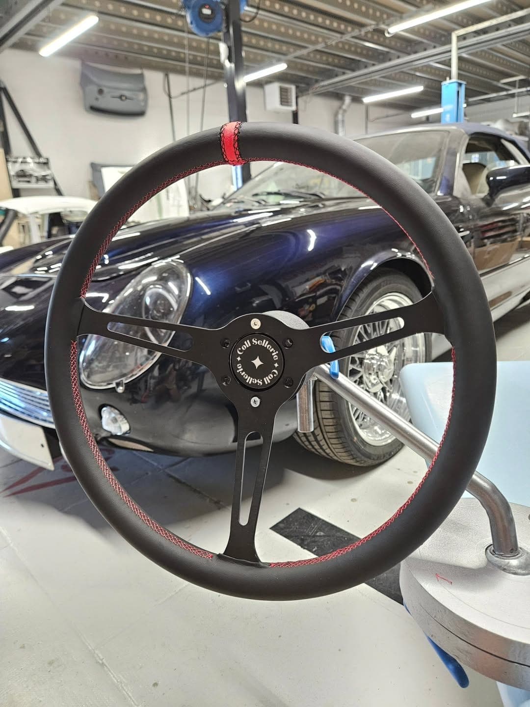 Volant Mercedes SLR en cuir rénové et repigmenté